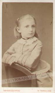 [fotografia, ok.1880] [portret dziewczynki]