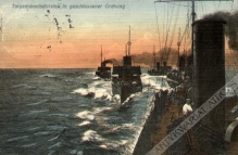 [pocztówka, ok. 1910] Torpedobootsdivision in geschlossener Ordnung