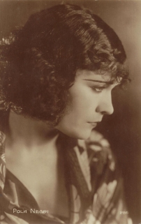 [pocztówka, lata 1930-te] Pola Negri