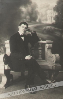 [pocztówka, ok. 1910] [Portret mężczyzny]