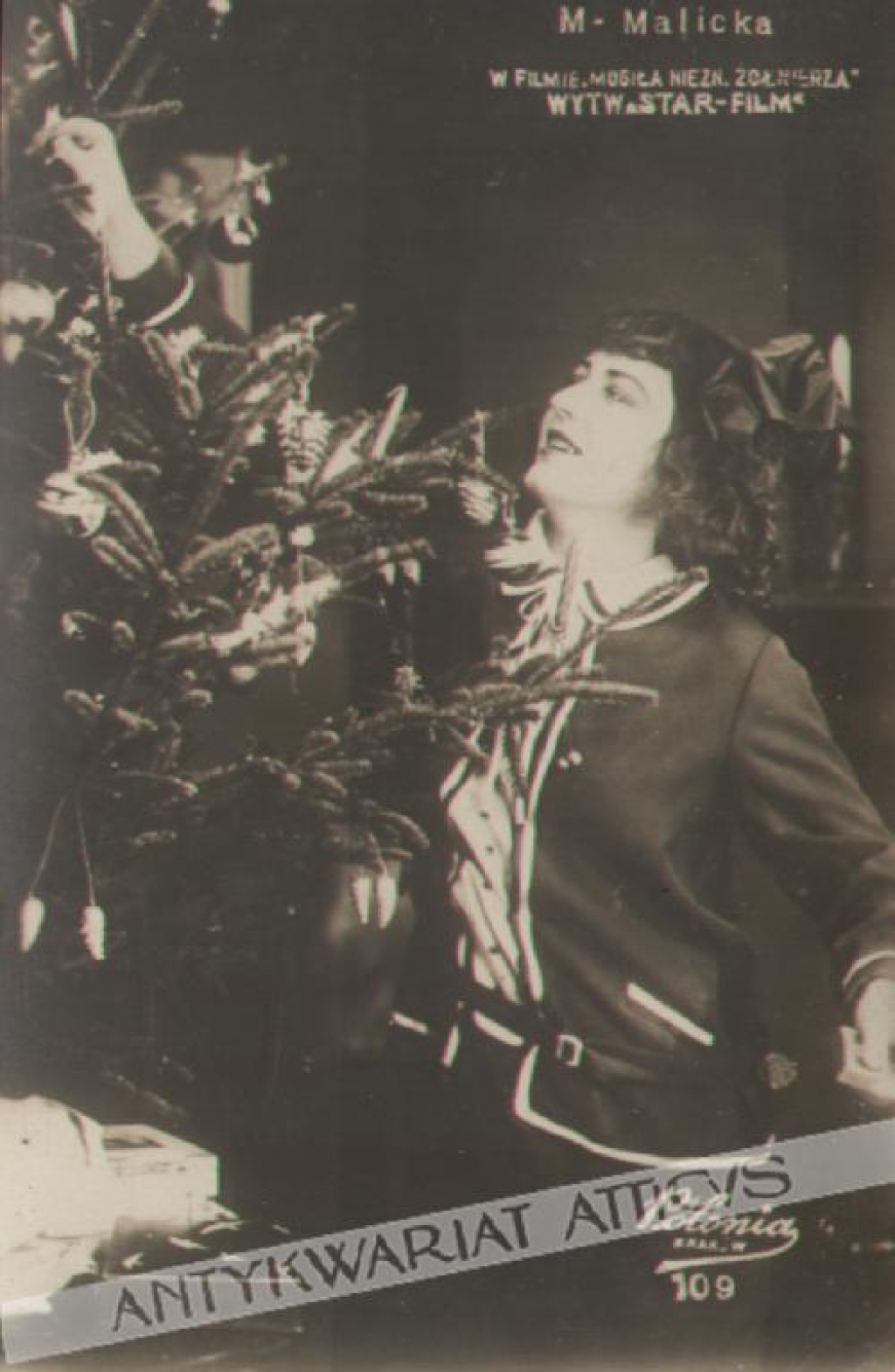 [pocztówka, po 1927] M. Malicka w filmie \"Mogiła nieznanego żołnierza\"