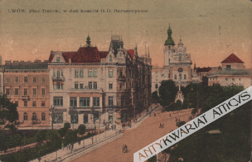 [pocztówka, ok. 1932] Lwów. Plac Halicki, w dali kościół OO. Bernardynów