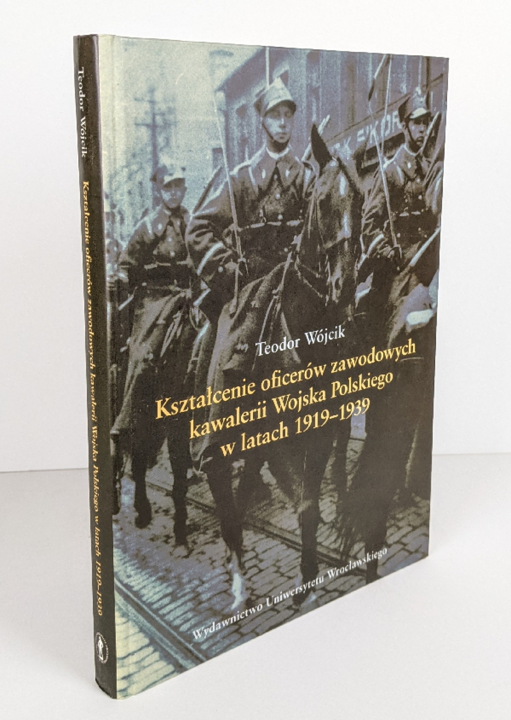 Kształcenie oficerów zawodowych kawalerii Wojska Polskiego w latach 1919-1939