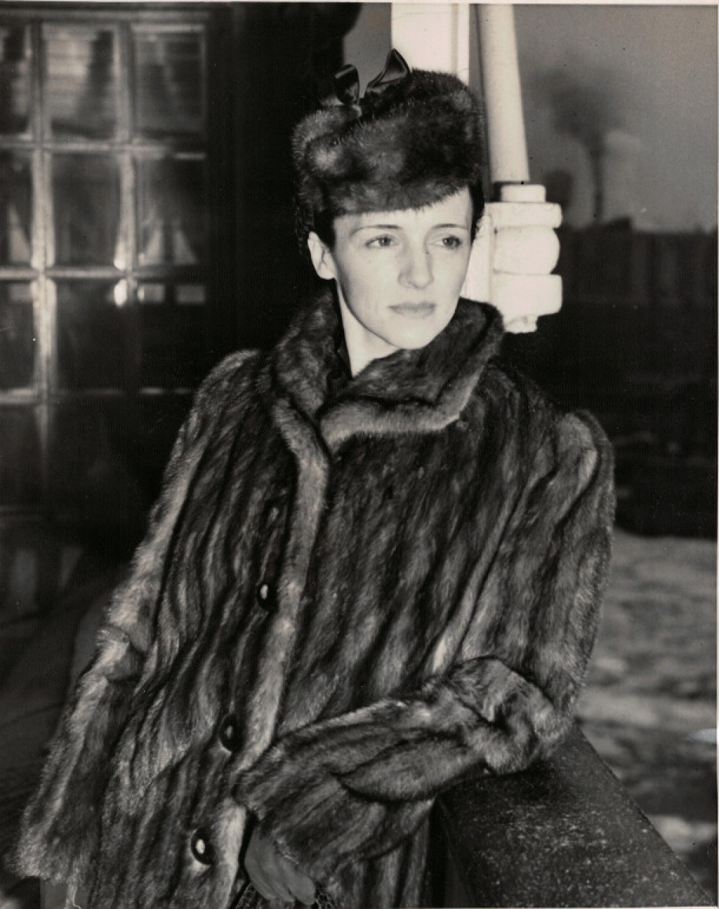 [fotografia, 1940] Eva Curie arrives in New York [Ewa Curie przybywa do Nowego Jorku]