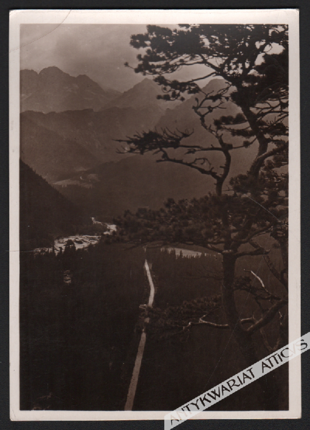 [pocztówka, 1938] Wysokie Tatry. Dolina Białki i szosa do Morskiego Oka