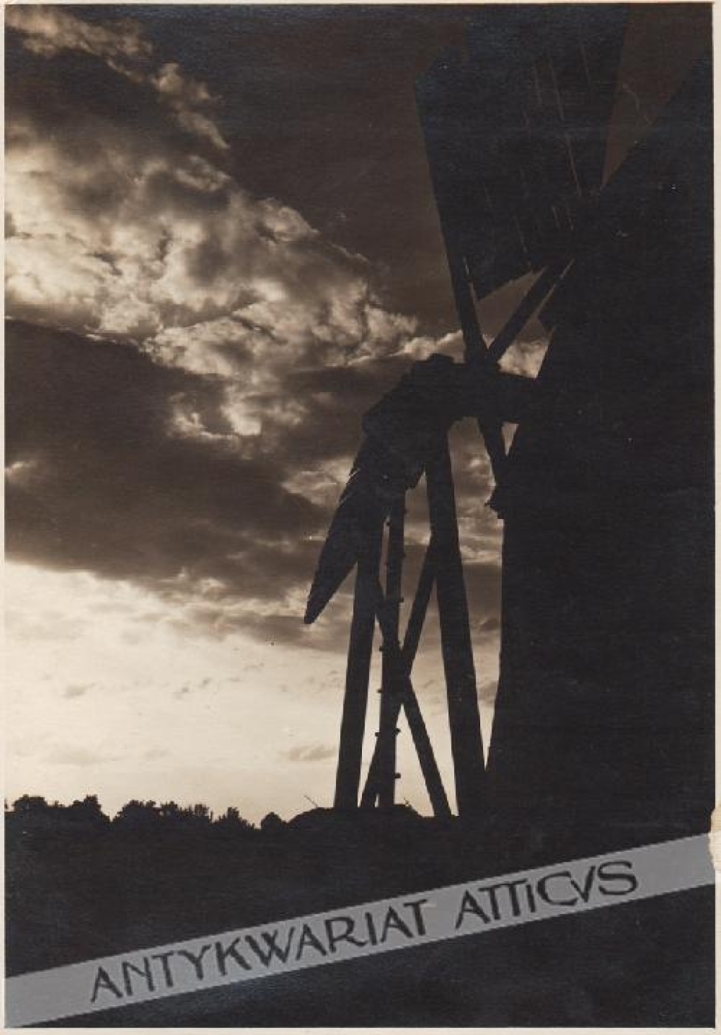 [fotografia, ok. 1930] Wiatrak [powiat dziśnieński, woj. wileńskie, dziś Białoruś]