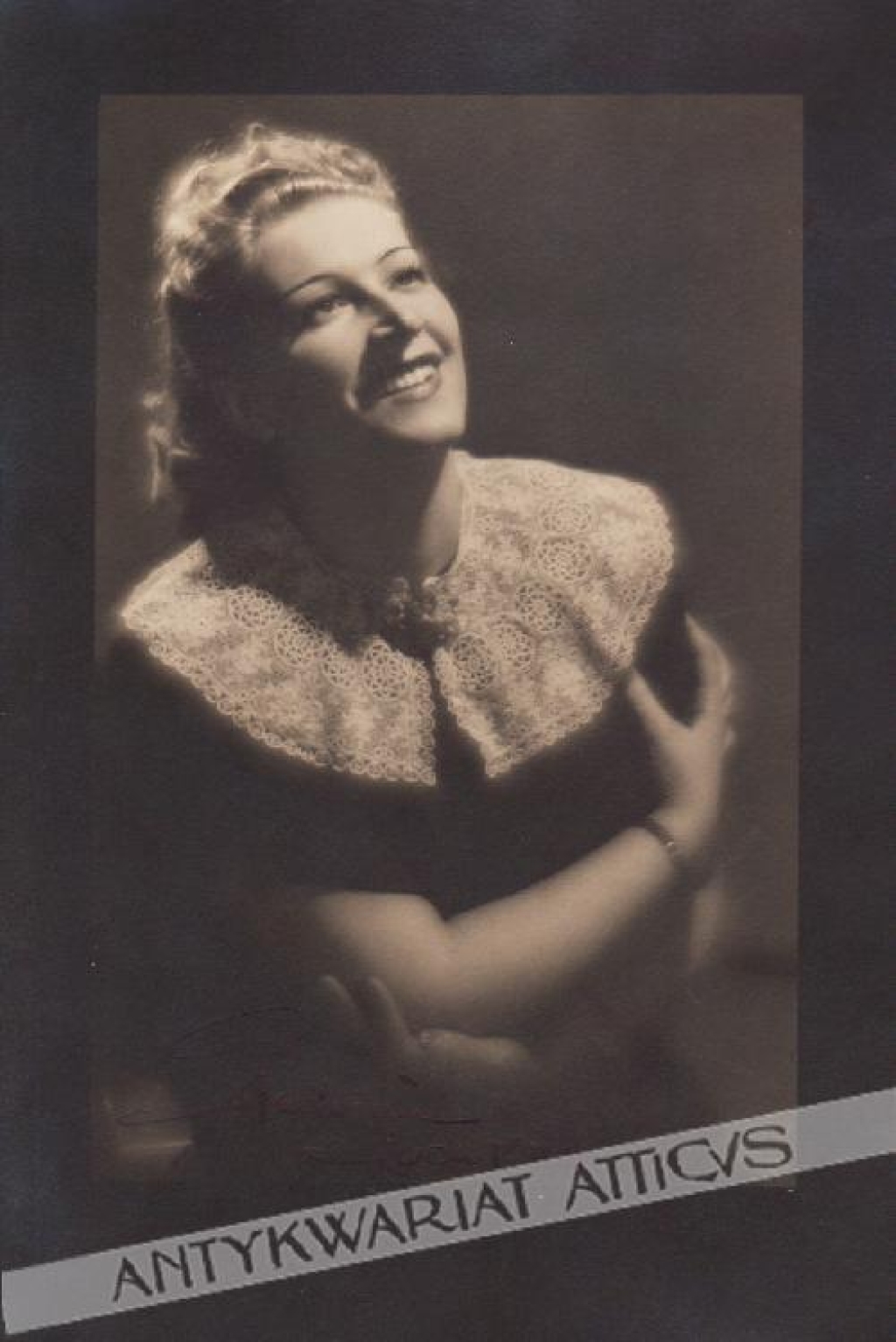 [fotografia, 1941] Zofia Sykulska-Szancerowa [1913-2008]