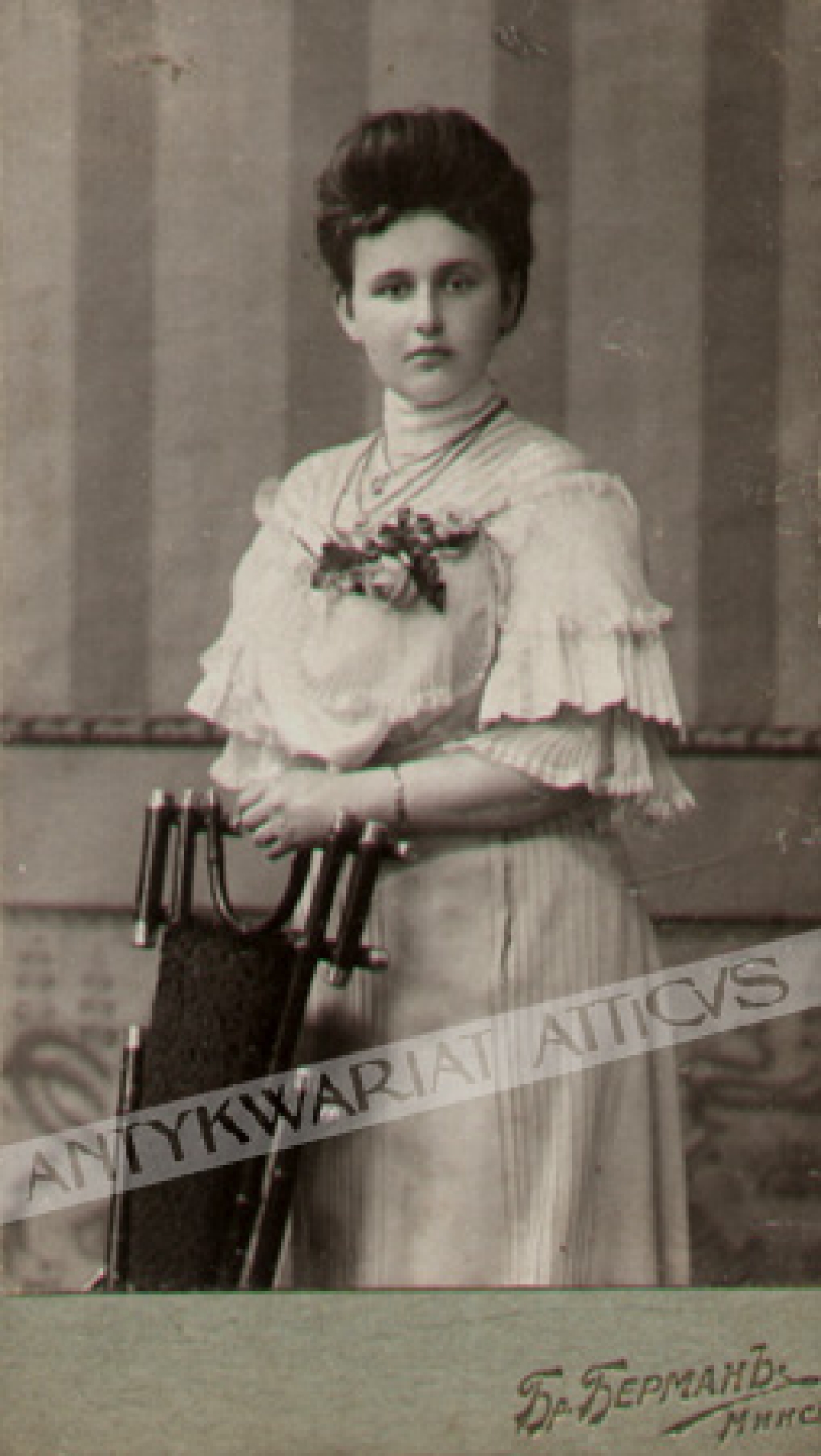 [fotografia, ok. 1890] [Portret kobiety]
