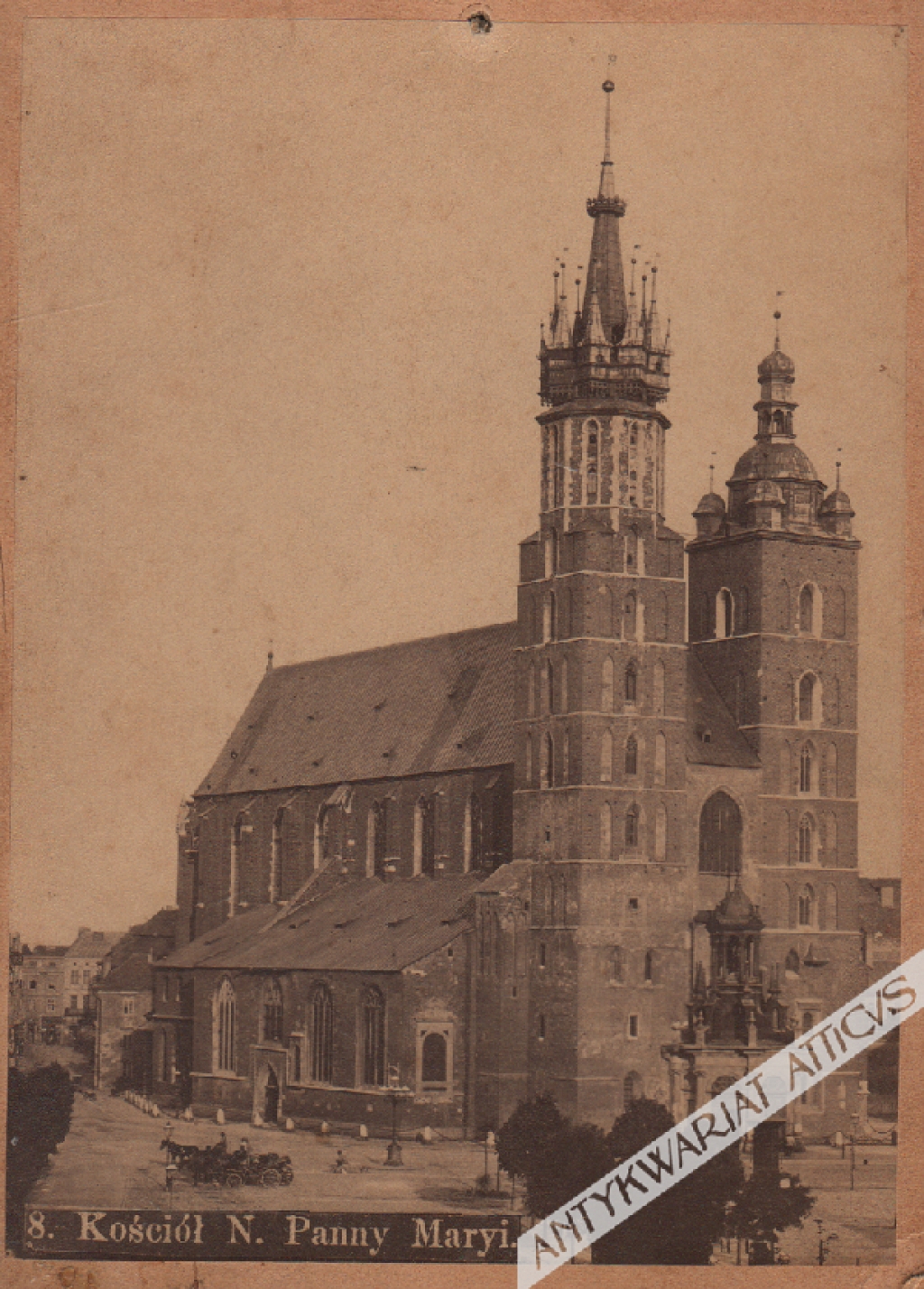 [fotografia, ok. 1890] Kraków. Kościół N. Panny Maryi [Wniebowzięcia Najświętszej Maryi Panny]