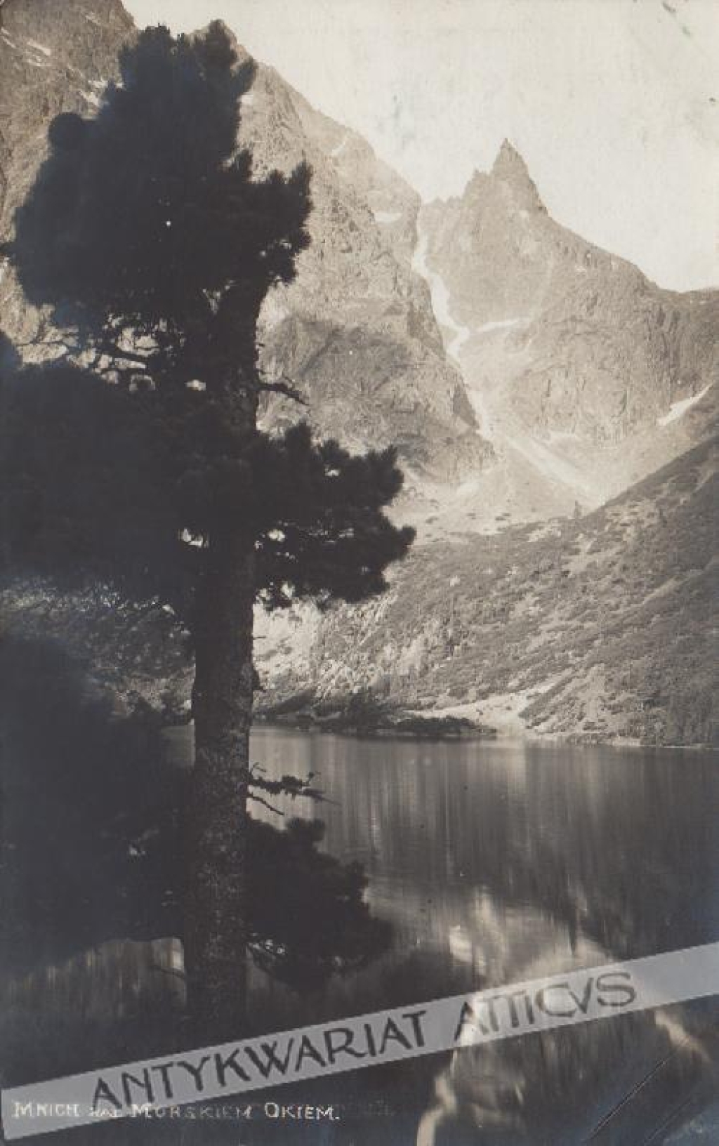 [fotografia, ok. 1915] Mnich nad Morskiem Okiem