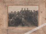 [zbiór fotografii, ok. 1918] Żołnierze I Korpusu Polskiego na motocyklach Harley-Davidson
