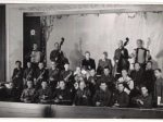 [fotografia, przed 1945 r.] Polscy oficerowie w obozie jenieckim w Murnau (orkiestra)